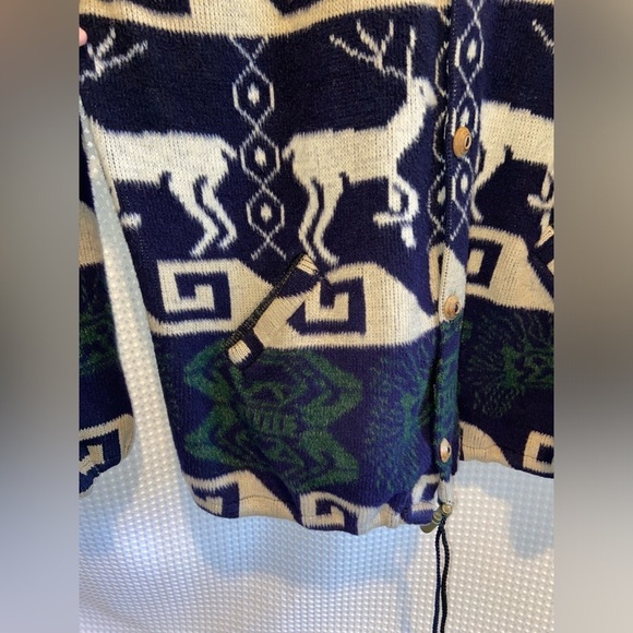 Unisex Vintage loose fit buttoned Cardigan Nordic winter themed size Large or XL - Picture 7 of 11